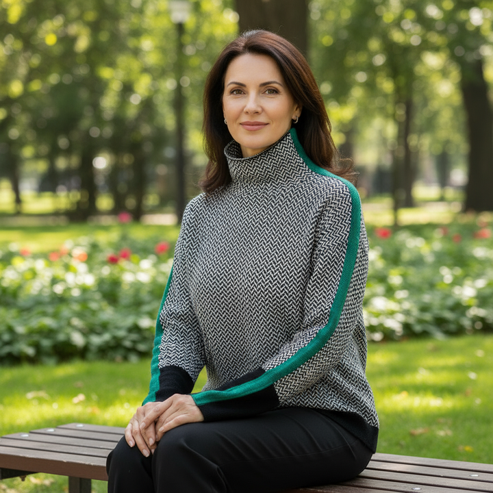 Zlatka – Herringbone Luxe Turtleneck